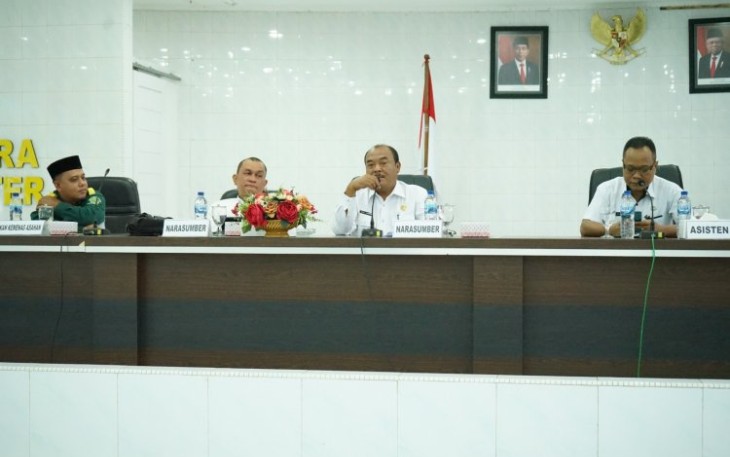 Asisten Perekonomian dan Pembangunan Buka Sosialisasi Sertifikasi Produk Halal