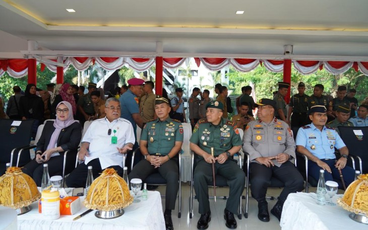 Pangdam XIV/Hsn Hadiri Apel Besar Akhir Masa Jabatan Gubernur Sulsel