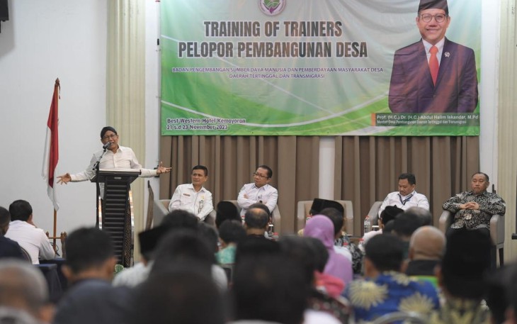 Gus Halim saat memberi arahan dalam Training of Trainers Pelopor Pembangunan Desa di Best Western Kemayoran, Rabu (22/11/2023).