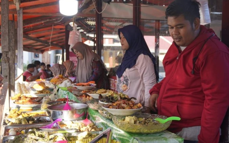 Suasana Pasa Pabukoan memasuki hari keempat Ramadhan di Kota Padang Panjang.