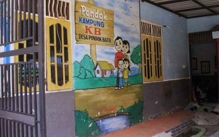 Plh Sekda Labuhanbatu saat Tinjau Kampung KB di Desa Pondok Batu