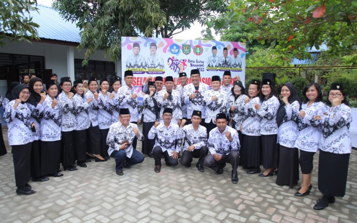 Bupati Asahan  Pimpin Upacara Peringatan Hari Guru Nasional ke-78 Tahun 2023