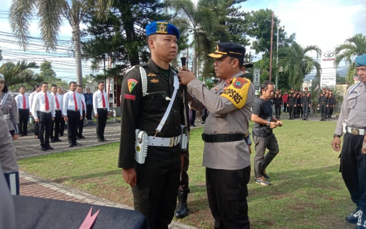 Pimpin Apel Gelar Pasukan Operasi Lilin Samrat 2023, Kapolres Bitung Bacakan Amanat Kapolri 