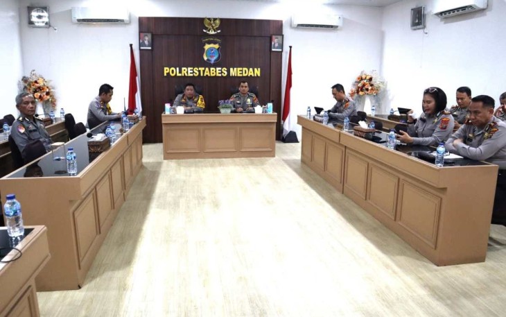 Polrestabes Medan Hadiri Rakor Ops Lilin Toba 2023 yang Dipimpin Kapolda Sumut Via Zoom Meeting 