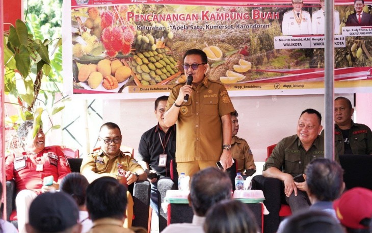 Wali Kota Bitung Maurits Mantiri Saat Memberikan Sambutan