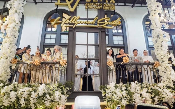 Peresmian Devya Aesthetic Dental and Implant Center