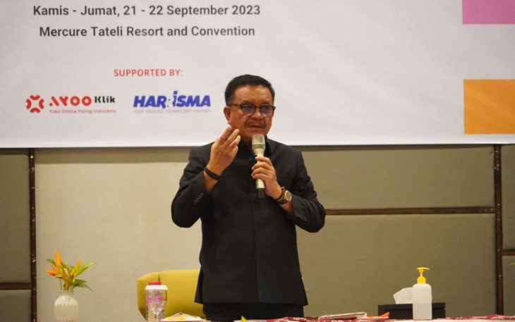 Wali Kota Bitung Maurits Mantiri saat menyampaikan sambutan