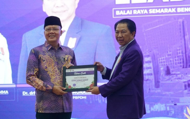 Gubernur Rohidin Dorong Perkuat Profesi Dokter Hewan di Pusat