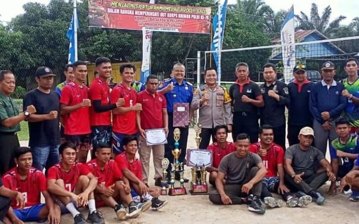 Laga Final Bola Voli HUT KORPS Brimob Polri Ke-78 Disaksikan Bupati Hamsuardi 