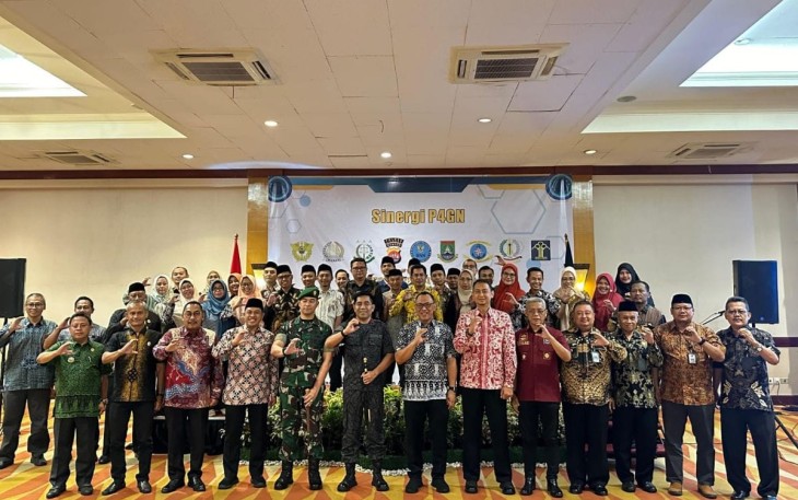 Lembaga Pemasyarakatan (Lapas) Kelas IIA Cilegon turut serta dalam Rapat Koordinasi (Rakor) Pencegahan Penyalahgunaan dan Peredaran Gelap Narkoba (P4GN) yang diselenggarakan oleh Badan Narkotika Nasional (BNN) Kota Cilegon. Acara yang digelar di Hotel Royale Krakatau Cilegon tersebut bertujuan untuk meningkatkan koordinasi antarinstansi dalam upaya pencegahan dan penanggulangan penyalahgunaan narkoba di wilayah tersebut, Kamis (28/12)