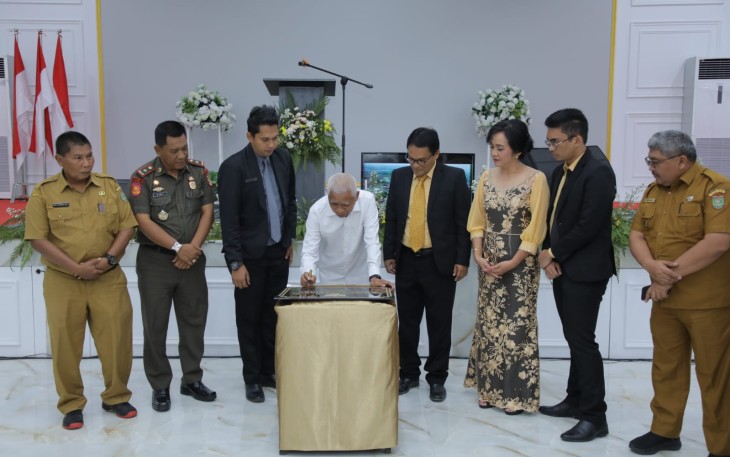 Bupati Asahan Resmikan Ballroom Hotel Antariksa