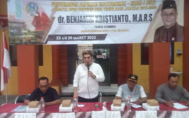 Anggota Komisi E DPRD Jatim, Benjamin Kristianto saat serap aspirasi di Desa Kepuh Kiriman Waru Sidoarjo, Jumat 24 Maret 2023.