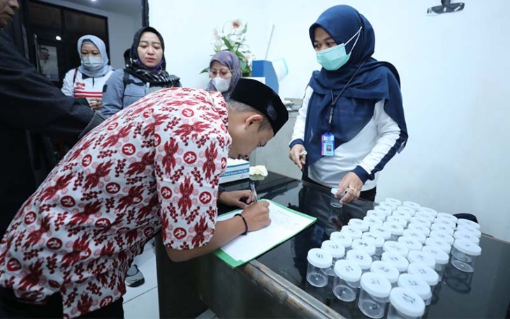 BNN Tes Urine Sopir Bus AKAP di Terminal Kampung Rambutan