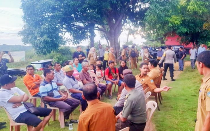 Bupati Bintan Roby Kurniawan Adakan Diskusi Dengan Petani