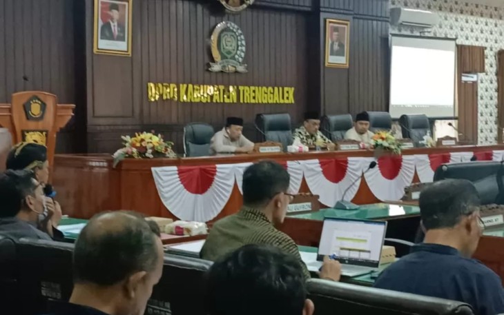 Situasi rapat Banggar DPRD Kabupaten Trenggalek, di Gedung Graha Paripurna, bersama TAPD.