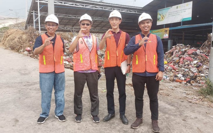 Programme Manager/Deputy Director for KUC Kitakyushu Urban Centre IGES Japan, mr Kohei Hibino disela kunjungannya, Sabtu 9 September 2023.