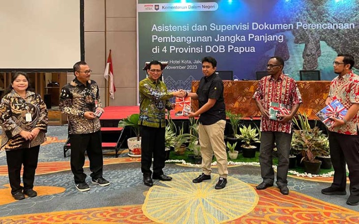 Direktur Jenderal Bina Pembangunan Daerah, Restuardy Daud pada Pertemuan yang digelar di Hotel Luminor, Jakarta.