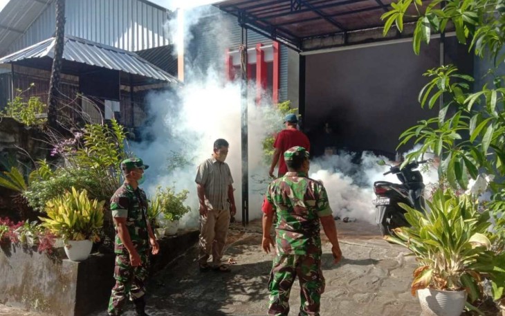 Fogging di wilayah desa binaan 