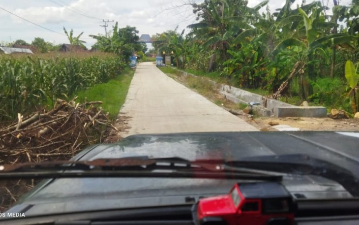 Jalan Getas-Tlogotuwung kecamatan Kradenan kabupaten Blora sepanjang 1 kilometer yang hanya bahu jalan diberem kurang lebih 10 meter berpotensi membahayakan pengendara kendaraan bermotor.