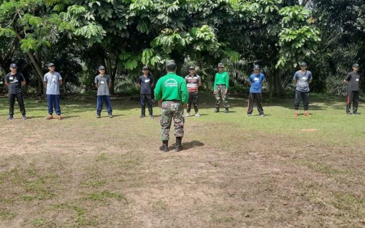 Pelatihan pembentukan mental dan kekompakan 