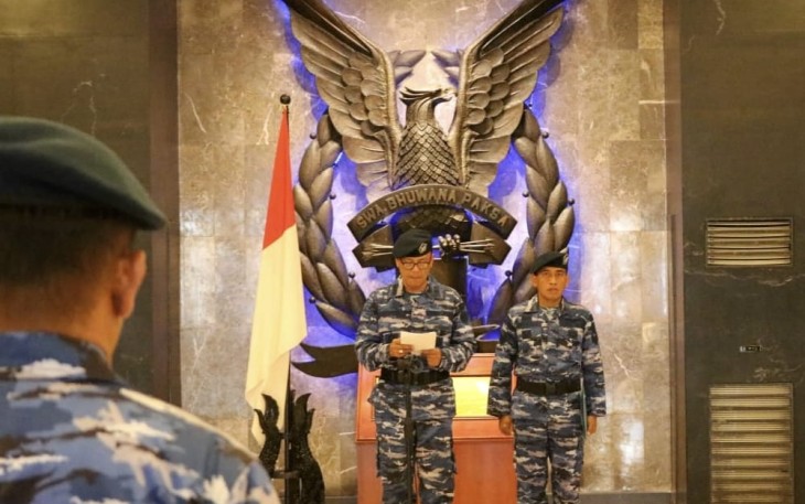 Kamuspusdirla Kolonel Sus Yuto Nugroho saat memberikan amanat upacara bendera 