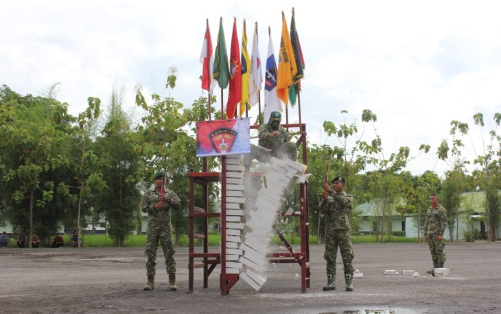 Atraksi prajurit Yonarmed 12 Kostrad 