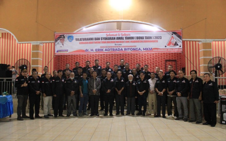 Bupati Labuhanbatu saat hadiri Bona Taon Lembaga Dalihan Natolu 