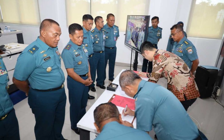 Penandatanganan Kontrak TNI AL dengan Mitra Dalam Negeri