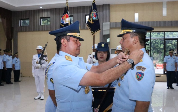 Pangkoopsud I Marsda TNI Bambang Gunarto saat melantik Dankosek IKN Marsma TNI Yuniarsa Aditya Permana 