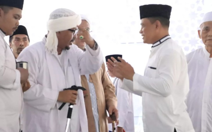Danrem 081/DSJ Kolonel Inf Deni Rejeki bersama ulama
