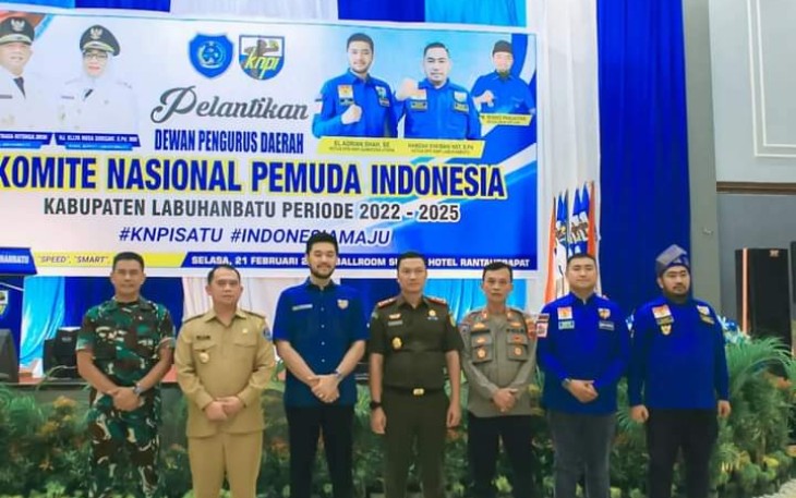 Foto Bersama usai pelantikan