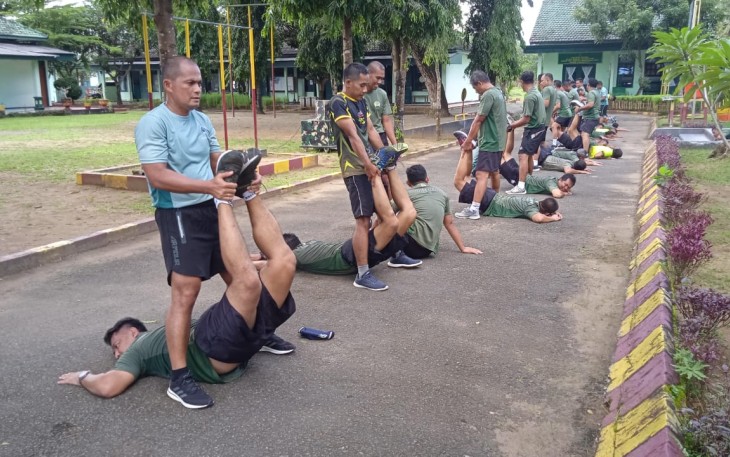Olahraga pagi Prajurit Kodim 0801/Pacitan 