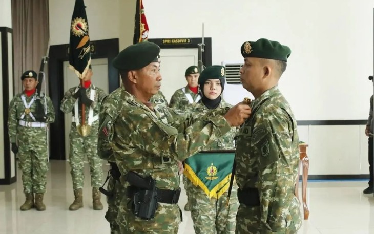 Pangdiv 3 Kostrad Mayjen TNI Novi Helmy Prasetya saat lantik Danbrigif PR 3 Kostrad 
