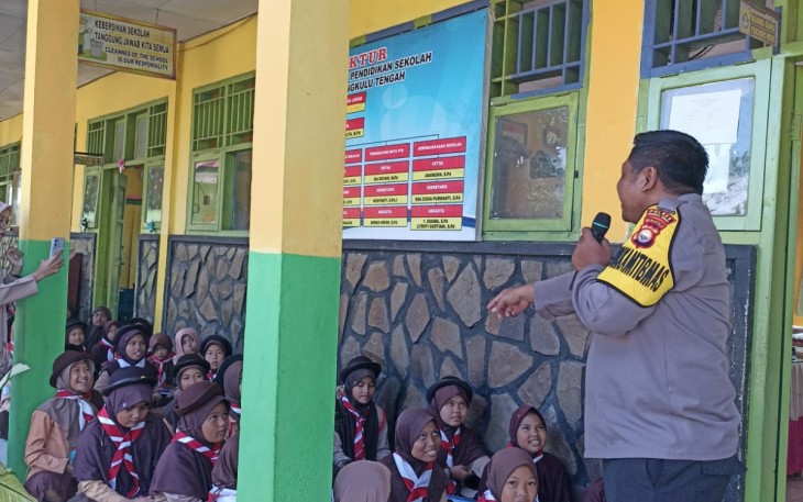 Cegah Penyalahgunaan Narkoba, Bhabinkamtibmas Polres Benteng Gelar Sosialisasi