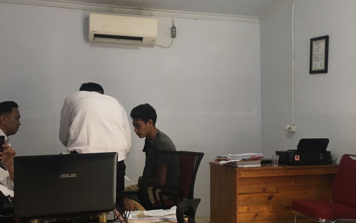 Pelaku Saat Diamankan di Polres Bengkulu Tengah
