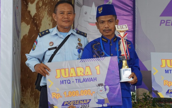 Penyerahan hadiah