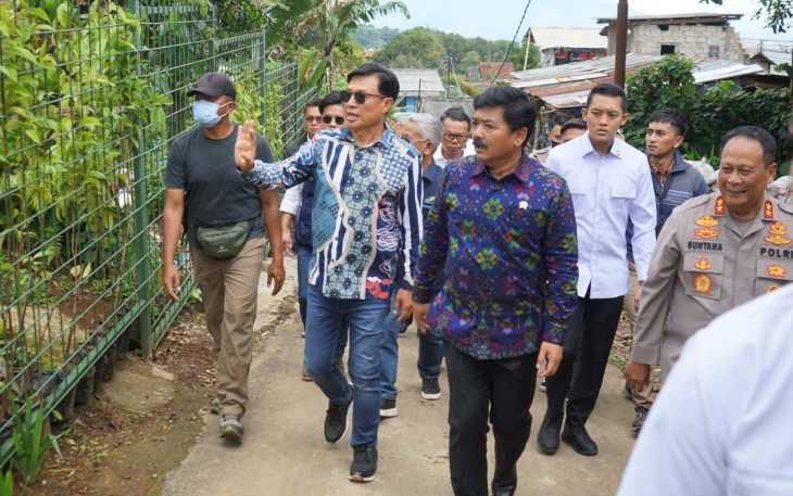 Menteri ATR/BPN Hadi Tjahjanto saat menerima pemaparan aset berbasis kerakyatan 