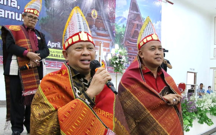 Bamsoet usai menghadiri Pesta Bona Taon Raja Rumahorbo Dohot Boru Se-Jabodetabek Tahun 2023, di Bekasi, Minggu (2/4/23).