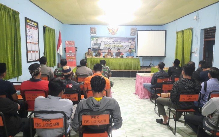 Ciptakan keakraban dan keharmonisan bersama perguruan silat wilayah desa binaan