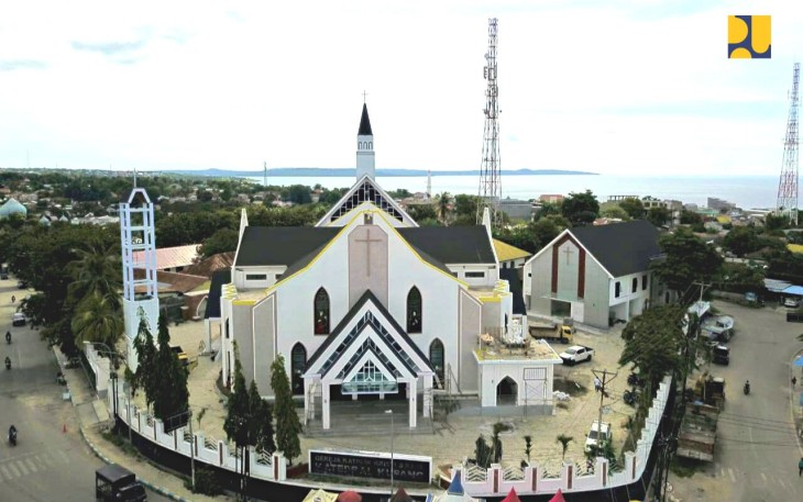 Gereja Katedral Keuskupan Agung Kupang