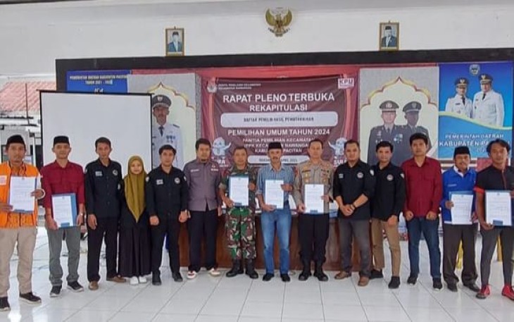 Rapat Pleno Terbuka Rekapitulasi DPHP