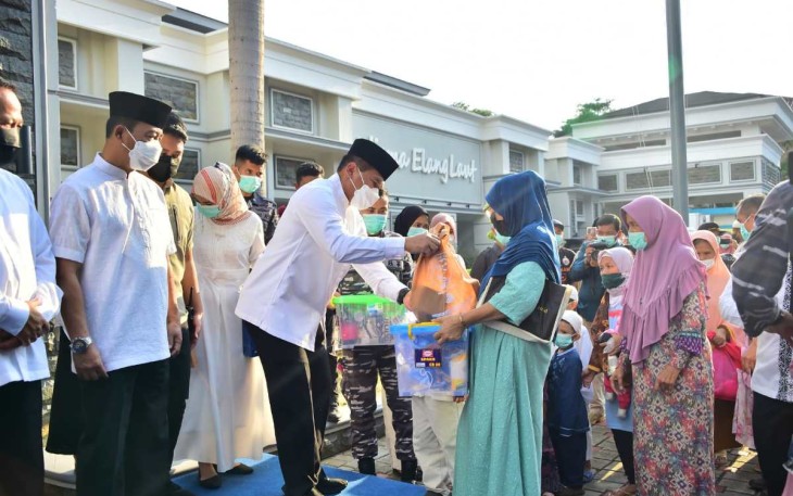Berbagi kebahagiaan di bulan Ramadhan 