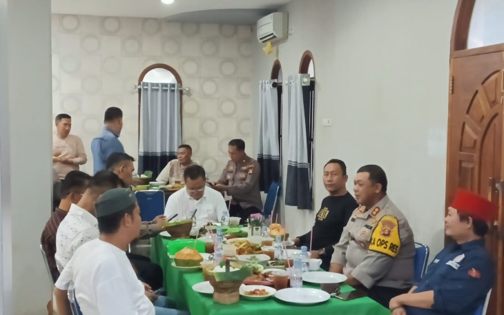 Kapolres saat Buka Bersama Insan Pers Kota Pagar Alam