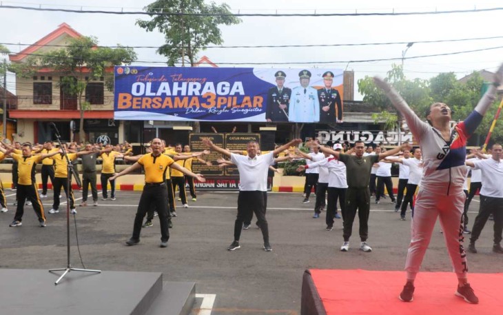 Senam bersama Tiga Pilar Kabupaten Tulungagung