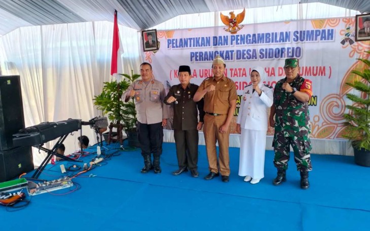 Pelantikan dan Pengambilan Sumpah Jabatan Perangkat Desa Sidorejo
