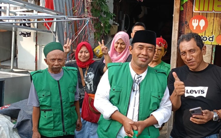 Tim Nusa Bangsa Indonesia Bagikan 100 Paket Sembako 