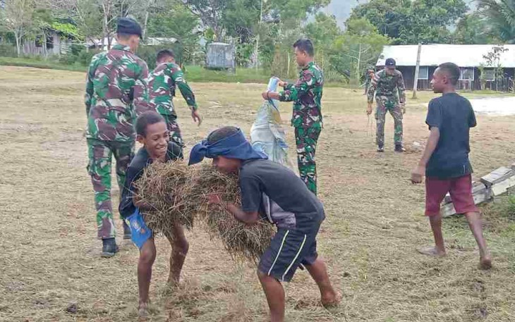Pembersihan Kantor Distrik Apalapsili