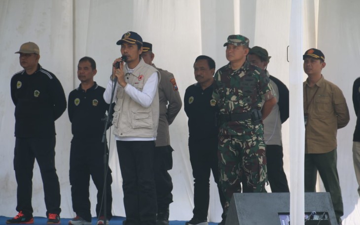 Dandim 0803/Madiun Letkol Inf Meina Helmi bersama Bupati Madiun Ahmad Dawami