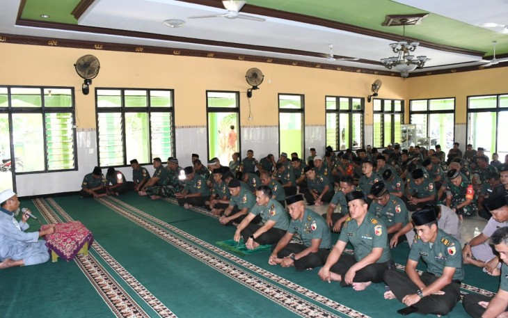 Pengajian Kamis religi prajurit Kodim 0802/Ponorogo 