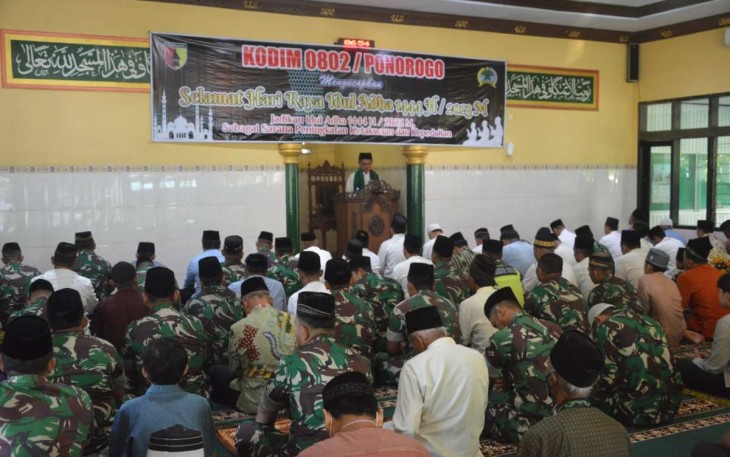 Salat idul Adha di Kodim 0802/Ponorogo 